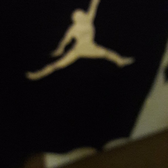 NWT Boys (12-13 yr old) Air Jordan top - Picture 4 of 6